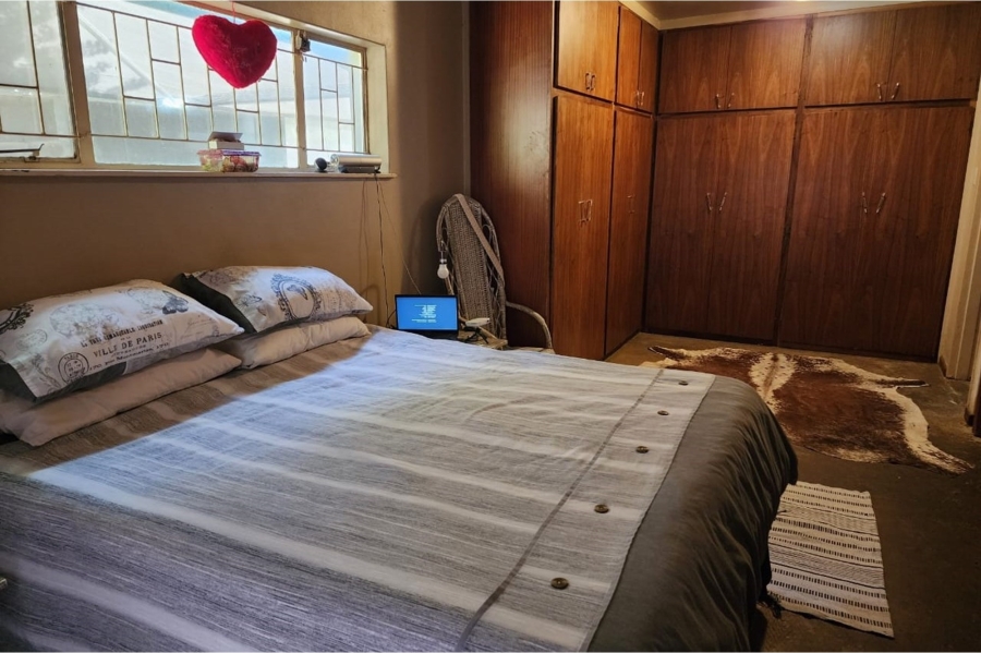 4 Bedroom Property for Sale in Bergzicht Western Cape